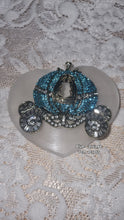 Load image into Gallery viewer, Pumpkin Carriage Brooch
