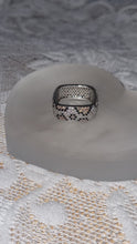 Load image into Gallery viewer, Boxy Leopard Ring
