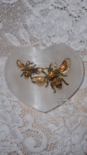 Load image into Gallery viewer, Bee Brooches Collection
