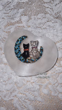 Load image into Gallery viewer, Cat Brooches Collection
