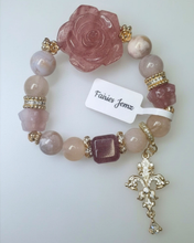 Load image into Gallery viewer, Strawberry Sakura Bracelet (A5)
