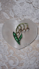 Load image into Gallery viewer, Flower Brooches Collection
