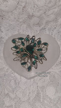 Load image into Gallery viewer, Flower Brooches Collection
